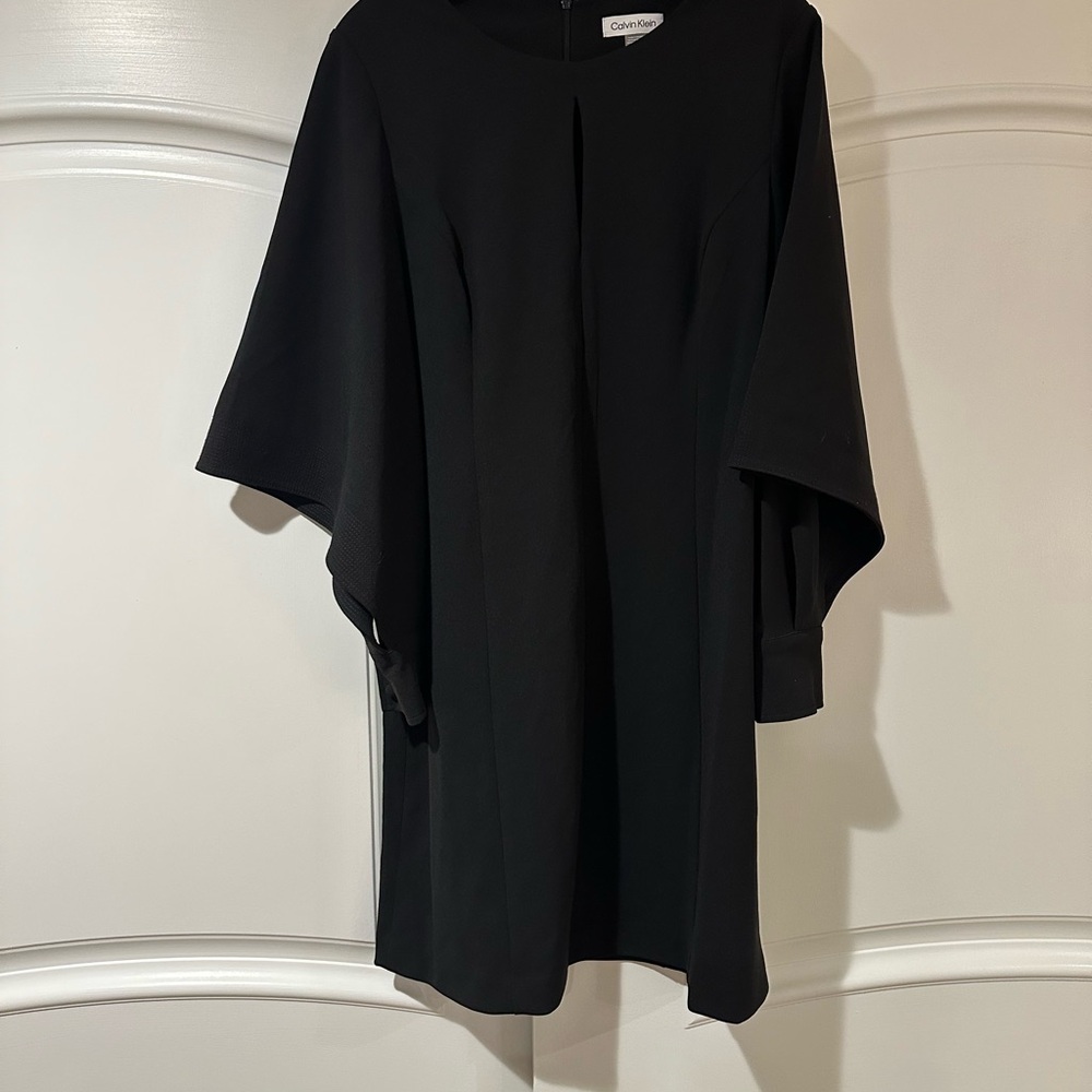 Calvin Klein Black Long-Sleeve Shift Dress